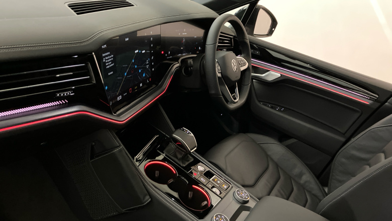 Volkswagen Touareg 3.0 V6 TDI 4Motion 286 Black Edition 5dr Tip Auto Diesel Estate